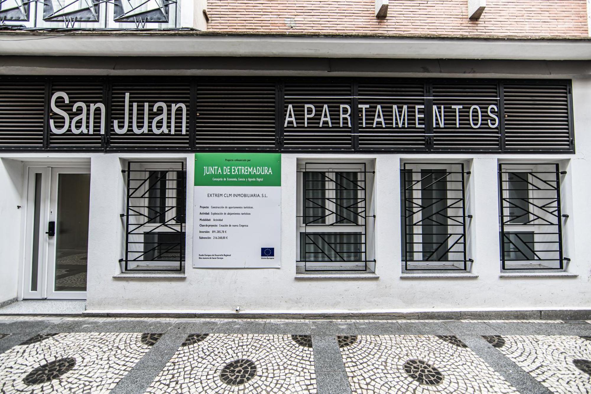 Apartamentos Luxury En San Juan Badajoz Buitenkant foto